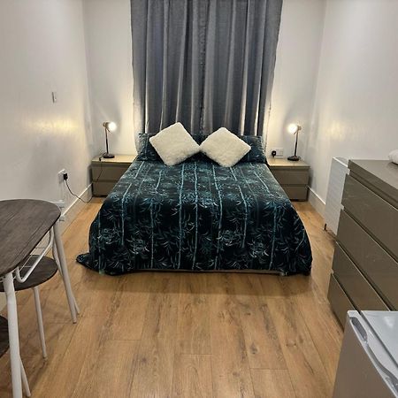 Apartamento King Azim Court Londres Exterior foto